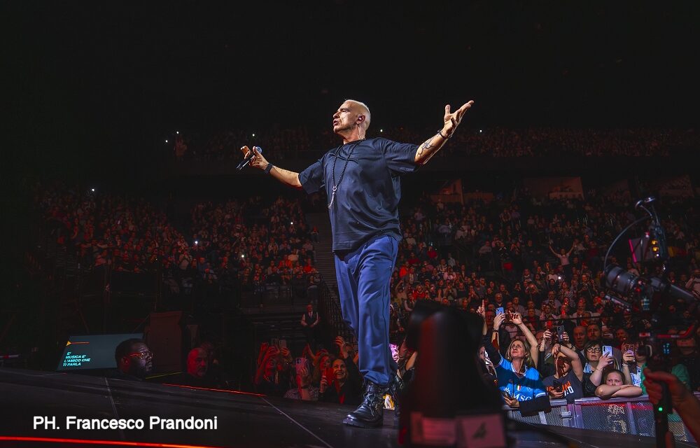 EROS RAMAZZOTTI: CONTINUA IL VIAGGIO DI UNA STORIA IMPORTANTE WORLD TOUR/UNA HISTORIA IMPORTANTE WORLD TOUR