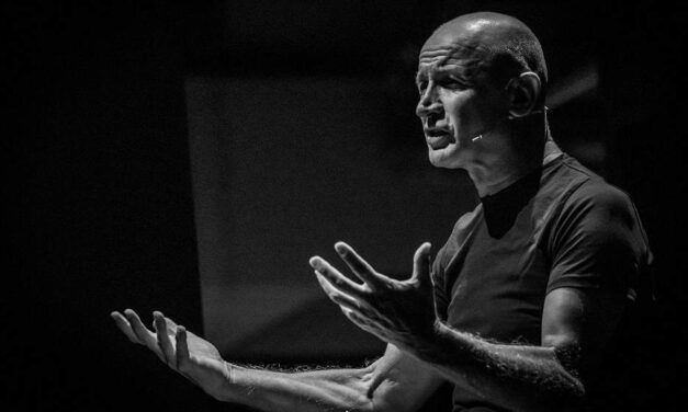 Festival Approdi 2026: Domenico Iannacone porta in scena “Cercando Umanità”