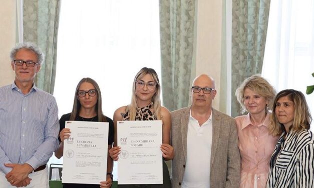 ASSISTENZA IN AMBITO ONCO-EMATOLOGICO, L’AIL PREMIA DUE LAUREATE IN INFERMIERISTICA DELL’UNIVERSITÀ DI UDINE