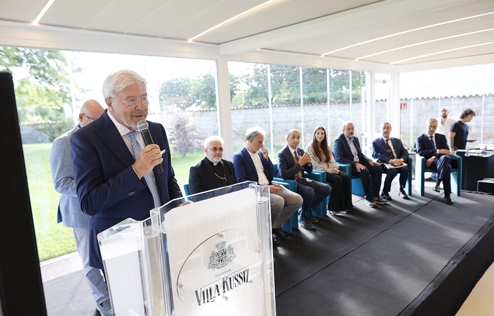 Dalla collaborazione tra Borgo Laudato si’, Regione Friuli Venezia Giulia, Università degli Studi di Udine e Fondazione Villa Russiz nasce il vino Laudato Sie