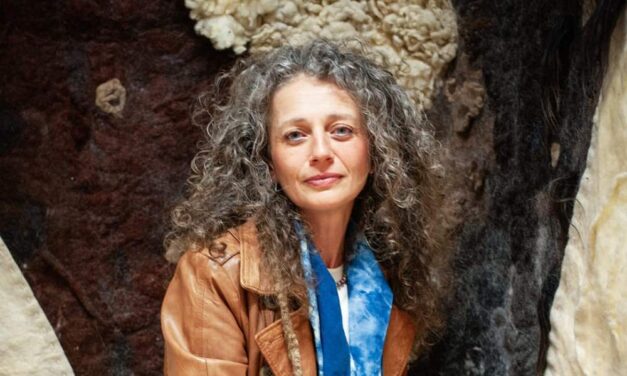 LABORATORIO DI ARTE TESSILE PER DAR VOCE A RICORDI ED EMOZIONI: A UDINE, IL 4 LUGLIO, UNA SPECIALE ATTIVITA’ CREATIVA CONDOTTA DALL’ARTISTA BARBARA GIRARDI