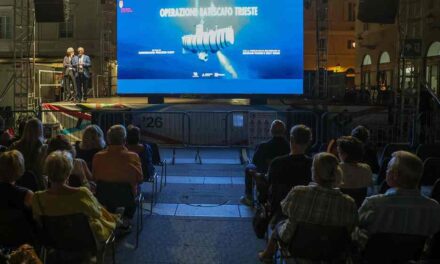 PROIETTATO IN PIAZZA VERDI IL DOCUFILM “OPERAZIONE BATISCAFO TRIESTE” NEL RICORDO DI GIORGIO ROSSI