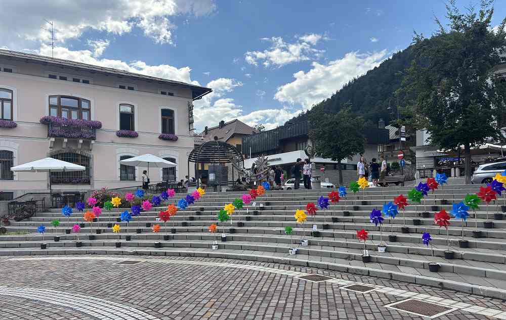 BORAMATA TORNA A TARVISIO: IL VENTO DIVENTA SPETTACOLO TRA GIRANDOLE, AQUILONI E SOLIDARIETÀ