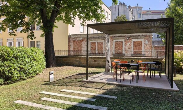 SALA LETTURA IN GIARDINO E ORARI DI APERTURA ESTIVI DELLA BIBLIOTECA STATALE STELIO CRISE