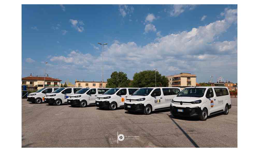La Fondazione CRTrieste dona sei automezzi (pulmini) a organizzazioni del territorio che operano in ambito sportivo e sociale