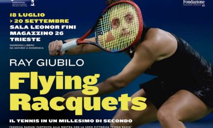 Ray Giubilo FLYING RACQUETS: quarant’anni di tennis mondiale in mostra al Magazzino 26 del Porto Vecchio di Trieste