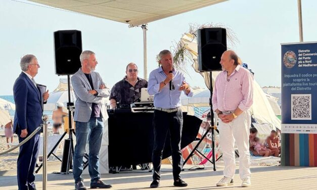 SUCCESSO A GRADO PER “IL DISTRETTO IN PASSERELLA – BEACH”: MODA E ECCELLENZE LOCALI PROTAGONISTI ALLE ANTICHE TERME