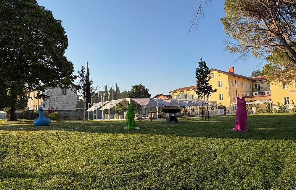 CRACKING ART DONA TRE SCULTURE ALLA FONDAZIONE VILLA RUSSIZ