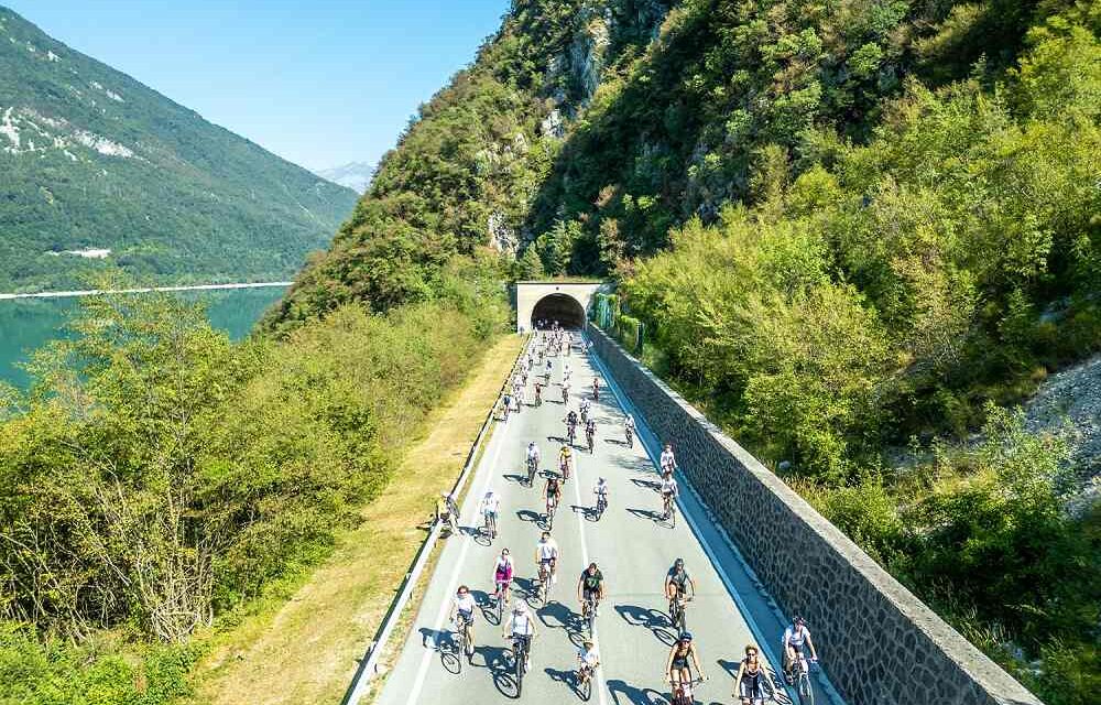 ANCORA UN SUCCESSO DI SOLIDARIETÀ IN ALPAGO: IN 4.201 PER LA 32ª EDIZIONE DEL GIRO DEL LAGO DI SANTA CROCE