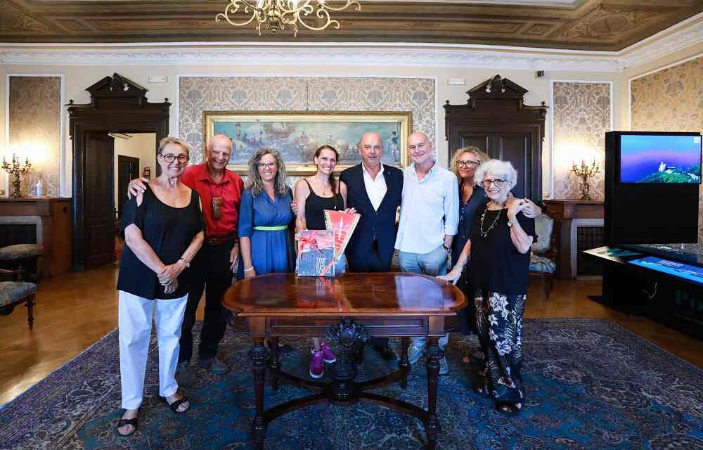 IL COMUNE DI TRIESTE OMAGGIA PETRA BLASKOVIC, VINCITRICE DEL PREMIO AVE NINCHI AL 31° FESTIVAL INTERNAZIONALE DI TEATRO NEI DIALETTO DI TRIVENETO E ISTRIA