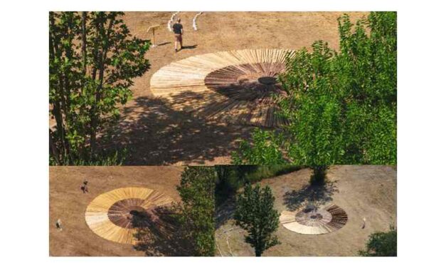 ARTE, MATERIA E COMUNITÀ SUL GRETO DELL’ISONZO: A SAGRADO “COSE DI CASA”, L’OPERA DI LAND ART COLLETTIVA FIRMATA DA GUIDO MITIDIERI