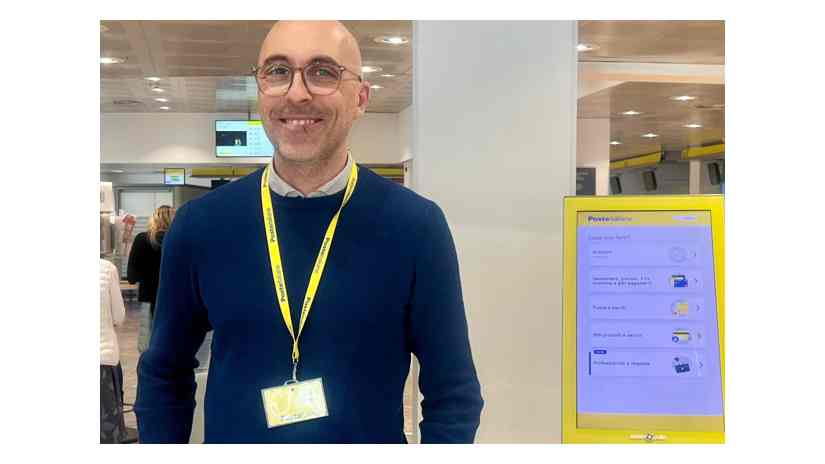 L’accoglienza alle Poste Centrali di Pordenone ha il sorriso di Caltagirone: Davide Mattia