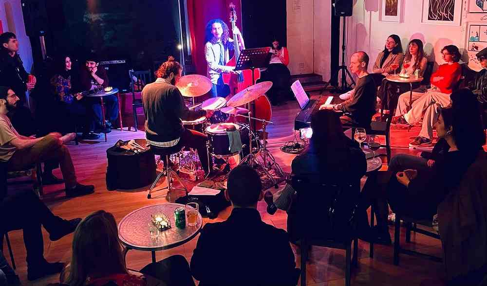 Ogni venerdì musica, arte e spettacoli: riparte a Trieste la stagione del Piano B del venerdì