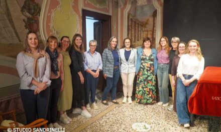 MUSEO CARNICO DELLE ARTI POPOLARI “MICHELE GORTANI” – TOLMEZZO: CONCLUSO IL CORSO DEDICATO AGLI SCARPETS PER OTTO DONNE PROVENIENTI DAL BRASILE NELL’AMBITO DI UNA COLLABORAZIONE CON ENTE FRIULI NEL MONDO