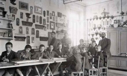 MARTEDÌ 22 SETTEMBRE ALLE ORE 17 NELLA SALA BAZLEN DI PALAZZO GOPCEVICH PRESENTAZIONE DEL VOLUME “INSEGNARE LA PATRIA. STRATEGIE EDUCATIVE DELLA LEGA NAZIONALE NELLA VENEZIA GIULIA (1891-1929)” DI LUCA MANENTI