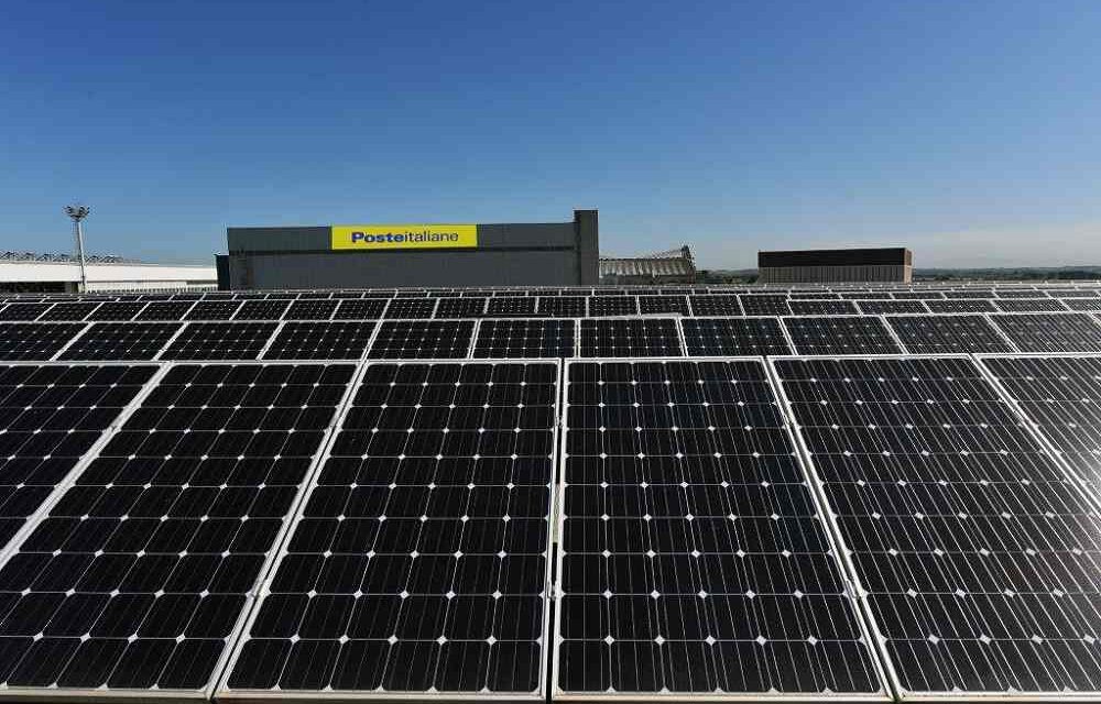 Poste Italiane per l’ambiente: nel primo semestre 2026 superati i 1.000 impianti fotovoltaici
