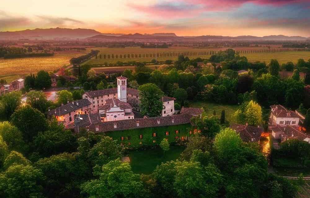Autunno incantato al Castello di Strassoldo in Friuli: dal 9 all’11 ottobre torna “Magici Intrecci Autunnali”