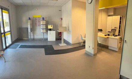 POSTE ITALIANE: NELL’UFFICIO POSTALE DI CAVAZZO CARNICO SPAZI PIÙ ACCOGLIENTI E I SERVIZI DELLA PUBBLICA AMMINISTRAZIONE