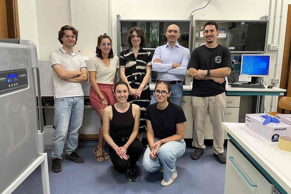 INGEGNERIA GENETICA, IL MUR FINANZIA CON QUASI 1,3 MILIONI DI EURO UNA RICERCA PER MODIFICARE INTERI CROMOSOMI MALATI