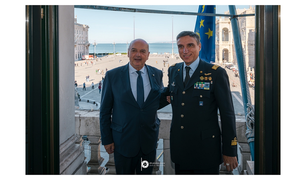 IL SINDACO HA INCONTRATO NEL SALOTTO AZZURRO IL GENERALE LUCA BAIONE A TRIESTE IN OCCASIONE DELLA PRESENZA DELLA FANFARA DELLA 1ª REGIONE AEREA DELL’AERONAUTICA