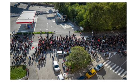 TRIESTE, DIECIMILA IN CORTEO: UNA STRAORDINARIA MAREA POPOLARE CONTRO CAROVITA, GUERRA E RIARMO