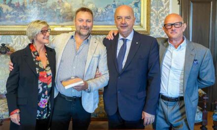 IL SINDACO HA INCONTRATO IN SALOTTO AZZURRO L’AVVOCATO E SCRITTORE ANDREA COMISSO