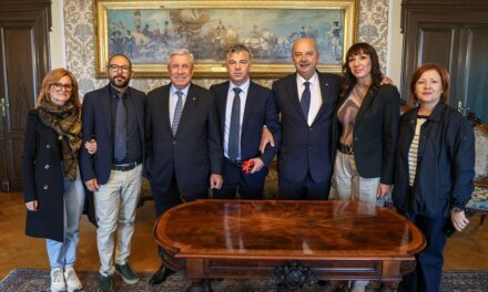 IL SINDACO DIPIAZZA HA RICEVUTO IN SALOTTO AZZURRO IL SINDACO DI LATERZA, GIUSEPPE CRISTELLA