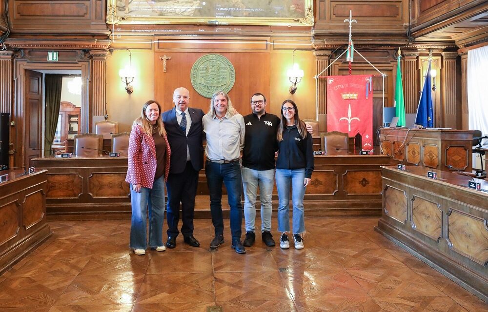RICEVUTI IN MUNICIPIO GLI ATLETI DELLA TERGESTE NUOTO ALTURA