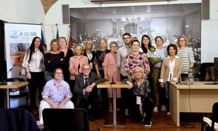FIBROMIALGIA: AMPIA PARTECIPAZIONE ALL’EVENTO DI PALAZZO GOPCEVICH A CURA DI “AGIRE” PER LA GIORNATA MONDIALE DELLE MALATTIE REUMATOLOGICHE