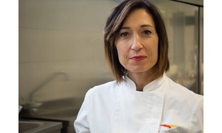 LA PIZZA SENZA SENSI DI COLPA ESISTE: L’HA INVENTATA UNA DONNA CHE NON HA MAI ACCETTATO LA PAROLA “RINUNCIA”