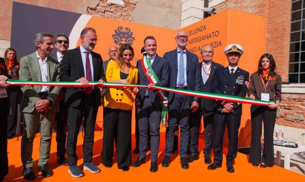 Salone dell’Alto Artigianato Italiano, aperta all’Arsenale la quarta edizione con 163 maestri del saper fare da tutta Italia
