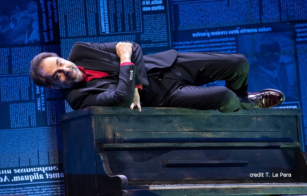 NERI MARCORÈ AL TEATRO NUOVO GIOVANNI DA UDINE CON GABER – MI FA MALE IL MONDO